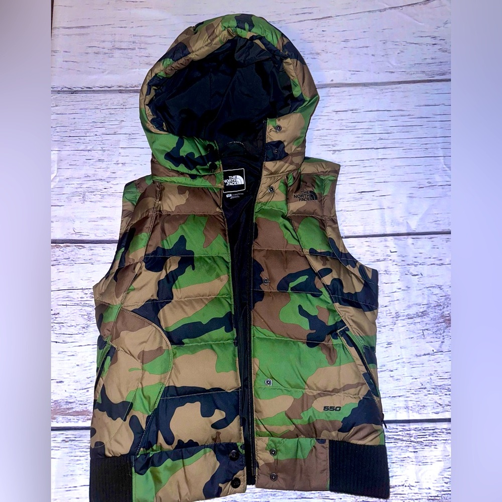 North face women’s camo vest